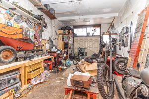 .- click for photo gallery